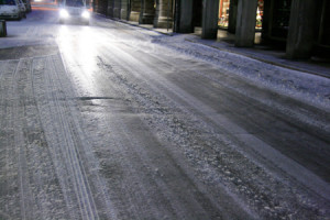 neve-strada-ghiaccio