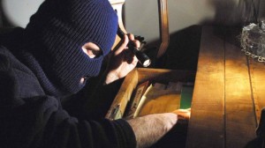 Ladri d’appartamento in azione a Borgo Rivo, in due giorni sei colpi