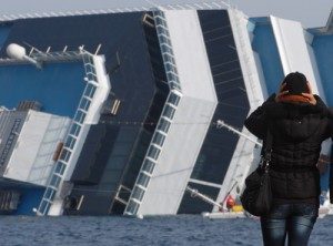 Costa Concordia, Assoconsum offre tutela legale alle vittime umbre del naufragio