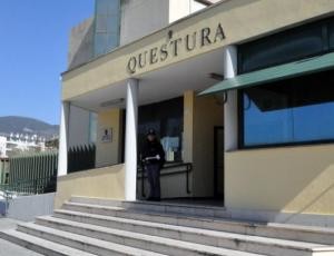 Passaporti, autorizzazioni, licenze di polizia e permessi di soggiorno: aumenta l’imposta di bollo