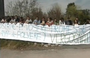 Manifestazione di oltre duecento studenti di Medicina e di Infermieristica per apertura nuova sede
