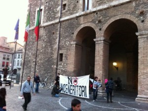 Oltre 200 ternani in bicicletta per dire ”No all’inceneritore”, le foto