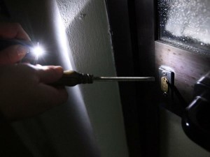 Nel fine settimana svaligiati appartamenti in centro, i commercianti chiedono maggiori controlli e l’apertura della Ztl