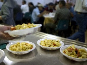Il Comune ripristina voucher alimentari e contributi per le fasce più deboli