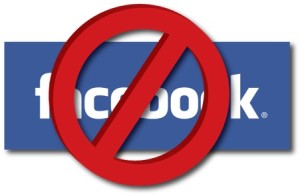 Comune contro i fannulloni: vietato ai dipendenti l’accesso a Facebook, forum e mail