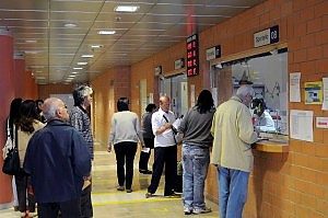 Sanità, cittadini in protesta contro l’aumento del ticket per prestazioni intramoenia