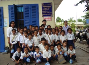 Lotteria di beneficenza ”Un uovo per un sorriso” a favore dei bambini cambogiani