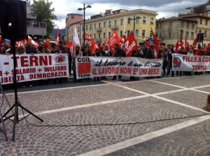 Sciopero generale, centinaia di persone hanno partecipato alla manifestazione di Cgil Terni