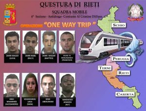 Terni al centro di un traffico di eroina e cocaina: maxi operazione della polizia, 19 arresti