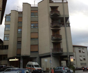 Narni, operaio scatena rissa in pizzeria, devasta il locale, prende una bastonata e finisce all’ospedale