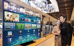 Tv Samsung ES9000: 7.9 millimetri di spessore, 75 pollici ed un cuore dual-core