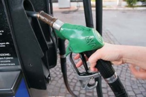 Erogava meno litri di benzina rispetto a quelli dichiarati: sequestrato distributore dell’orvietano