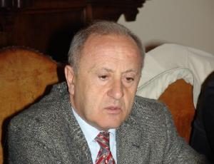 Locchi: ”No ad Asl e azienda ospedaliera a Terni. Superare Province”. Scontro con Di Girolamo e Polli