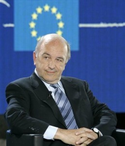 Ast, commissario Ue Almunia: ”Studieremo proposte Outokumpu tenendo conto preoccupazioni”