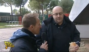 Militello di Striscia la Notizia a Terni presso il Liberati, un tifoso: ”Pane e porchetta è bono”