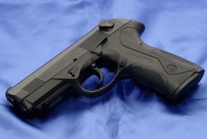 Montecchio, bimbo di 3 anni si uccide con colpo di pistola del padre, guardia giurata a Terni