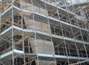 Operaio della provincia di Terni al lavoro a Torino cade da un ponteggio e muore