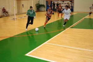 Partita di calcetto femminile a Chieti, sugli spalti aggressione a tifosi Ternana futsal: ferito 15enne