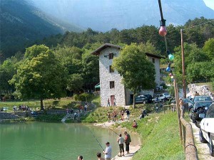 Terni, al via nuova stagione di pesca: la Provincia immette in acqua 44 quintali di trote fario