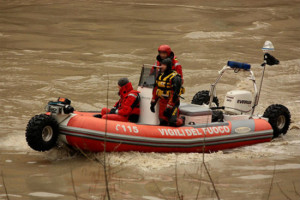Terni, ubriaco va a pregare vicino al fiume Nera: 40enne scomparso da ieri, ricerche in corso
