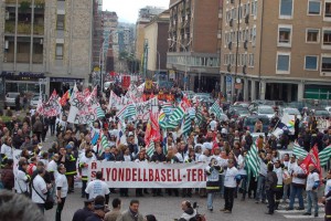 Renzi a Terni per Ast, lavoratori polo chimico: ”Ci siamo anche noi. Non sia passerella”