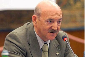 Ast, Angeletti: ”Nazionalizzare”, M5S: ”Commissariare per disastro ambientale”