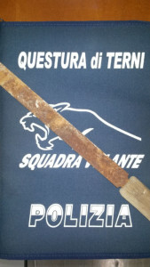 Terni, sfondano porta di un casolare: ”Non abbiamo casa, volevamo abitarci”