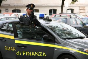 Terni, truffatrice seriale di agenzie di viaggio scoperta e denunciata