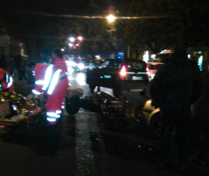 Terni, incidente in viale Curio Dentato, scontro tra un’auto e una moto