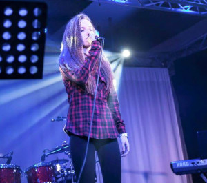 Cantante 13enne di Terni si aggiudica il secondo posto del Videofestival Live
