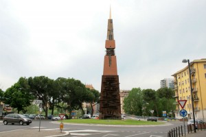 Obelisco Pomodoro