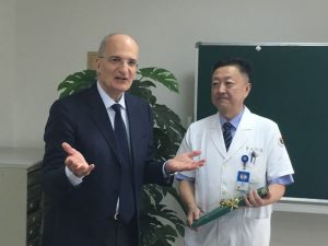 Dr. Amilcare Parisi e Prof. Yanbing Zhou