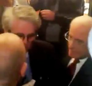 Terni, senatore M5S: “Cacciato dal portavoce del sindaco durante Consiglio comunale”