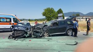 Terni, incidente mortale a Sabbione, perde la vita un uomo in scontro tra 3 auto